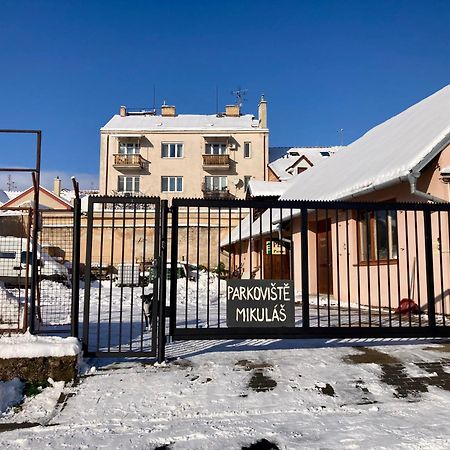 Guesthouse Mikulas Mikulov - Free Parking In The City Center מראה חיצוני תמונה