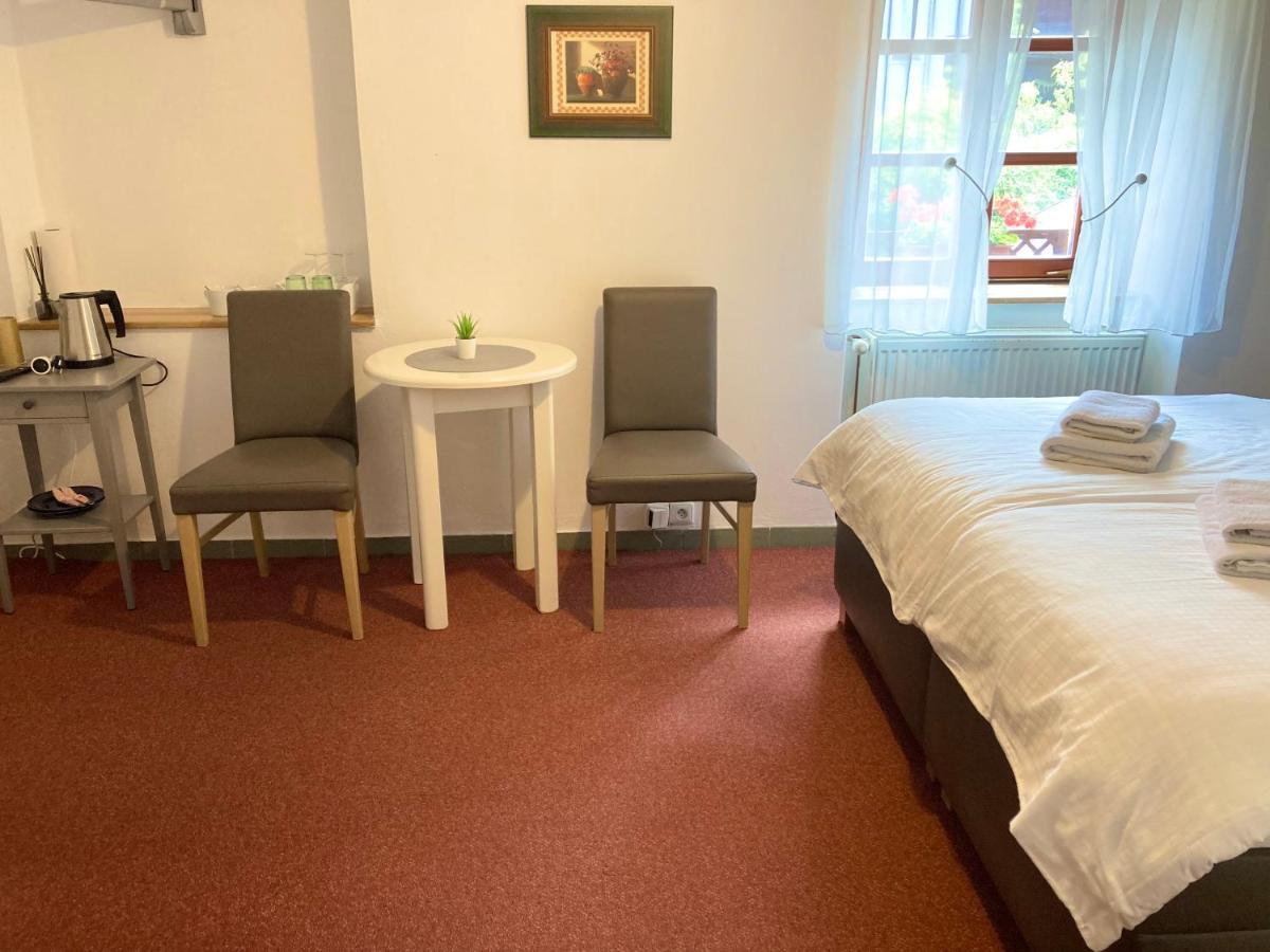 Guesthouse Mikulas Mikulov - Free Parking In The City Center מראה חיצוני תמונה