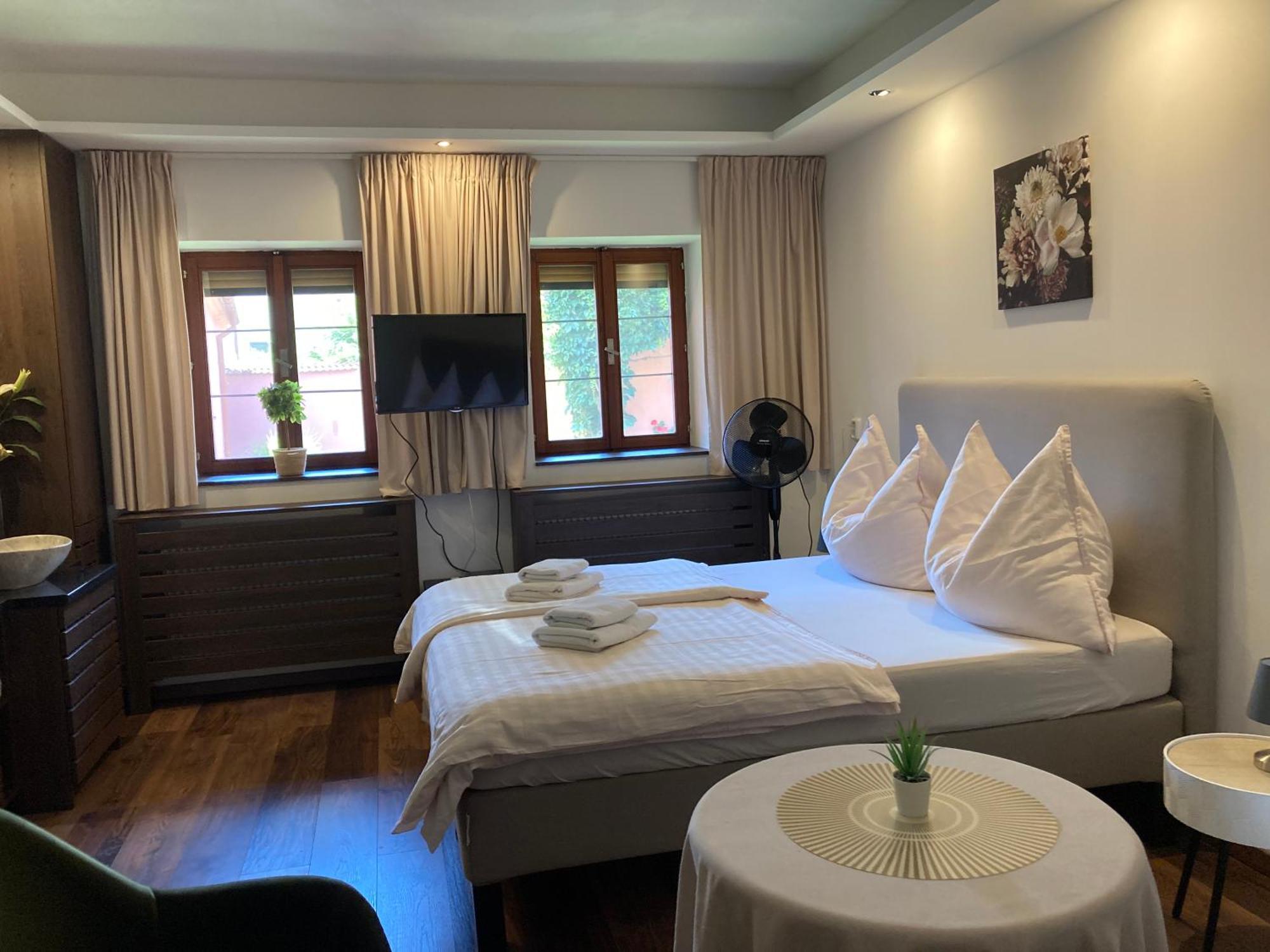 Guesthouse Mikulas Mikulov - Free Parking In The City Center מראה חיצוני תמונה